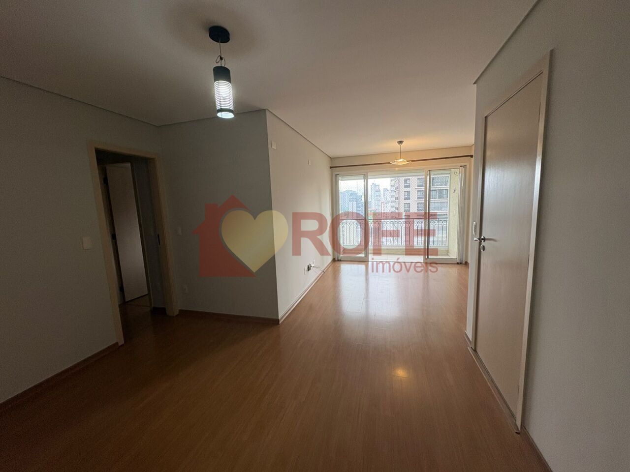 Foto 5 - RF26033