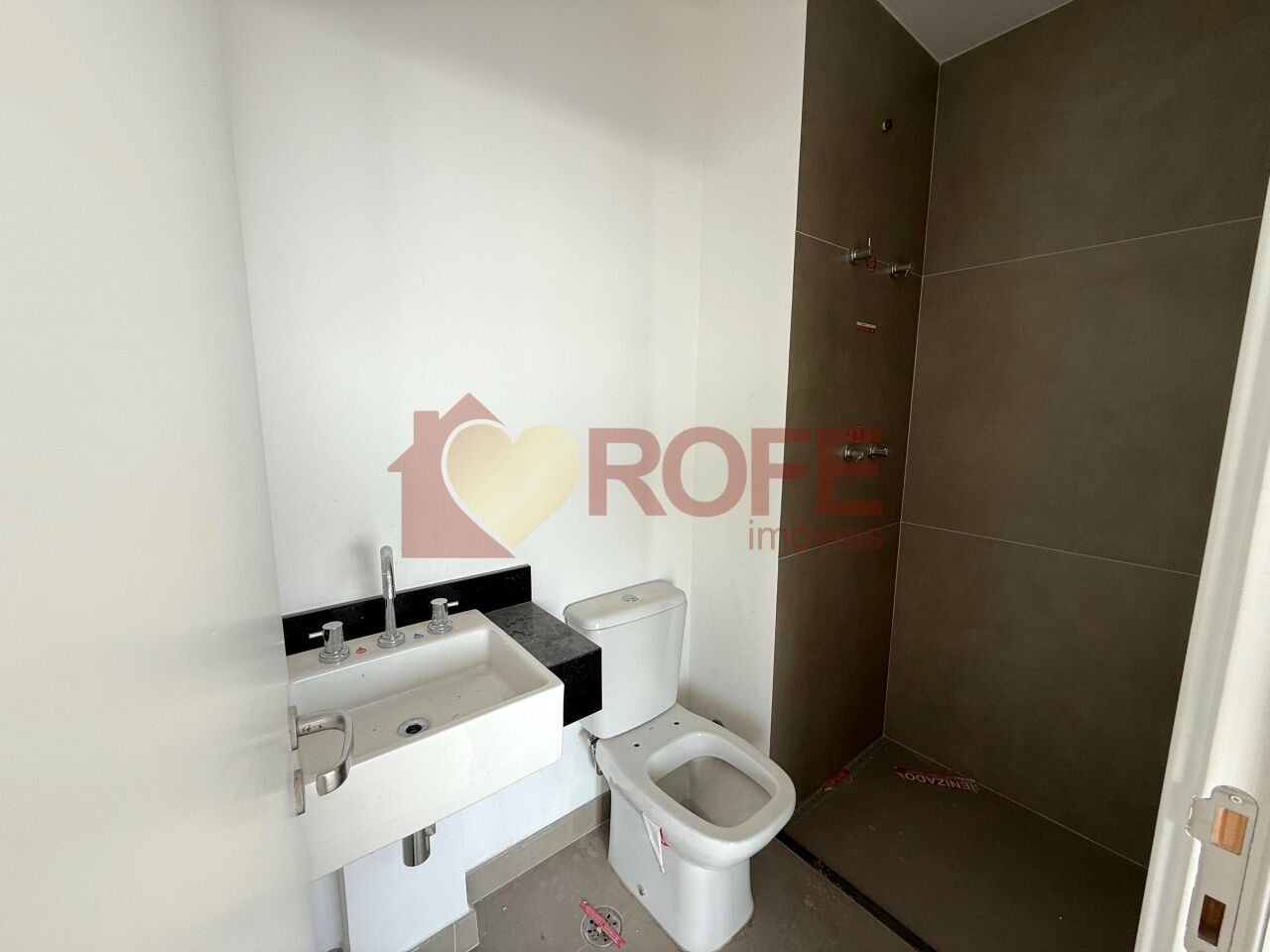 Foto 5 - RF27850