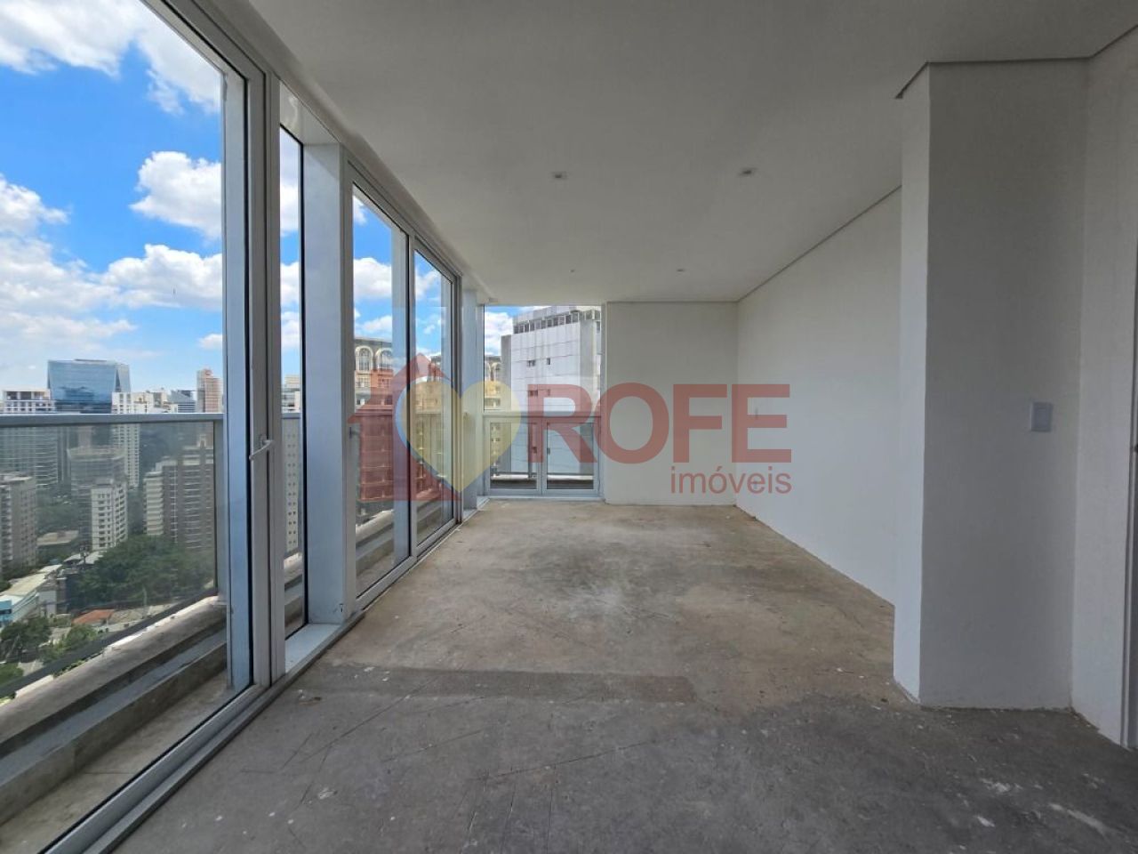 Foto 5 - RF27921