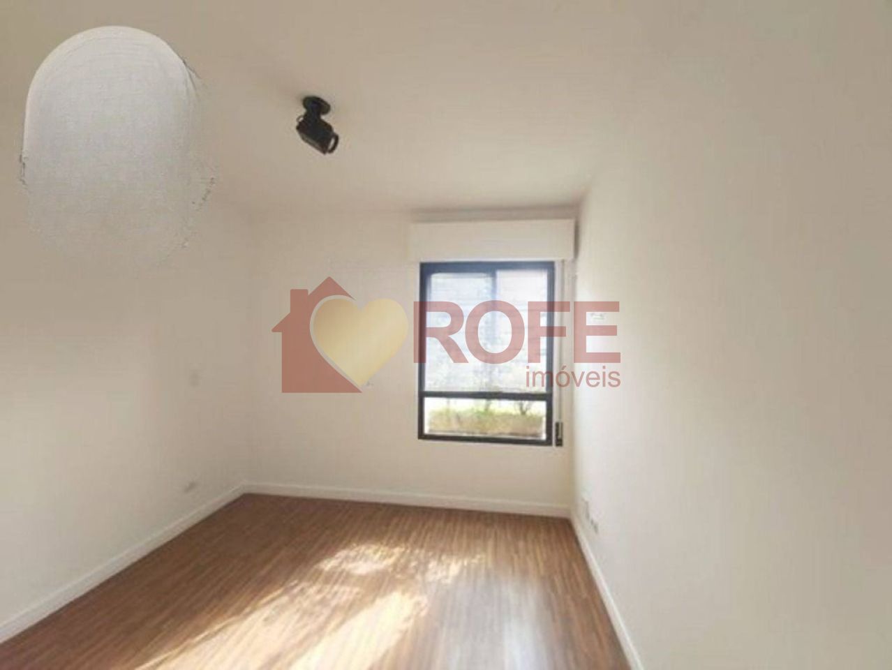 Foto 4 - RF28167