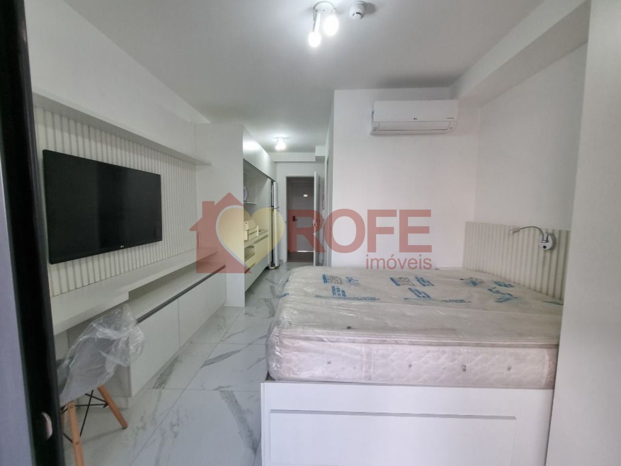 Foto 2 - RF28213