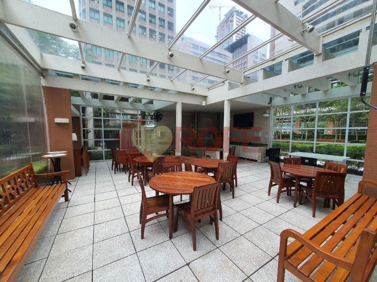 Foto 14 - RF28252