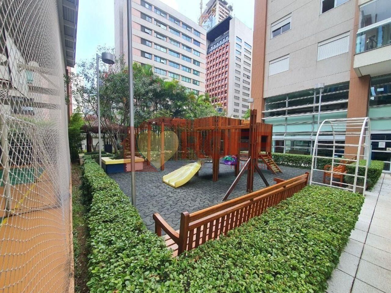 Foto 19 - RF28252