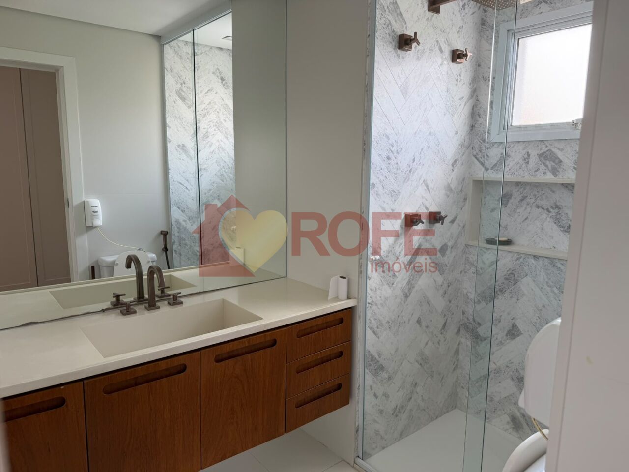 Foto 45 - RF28383