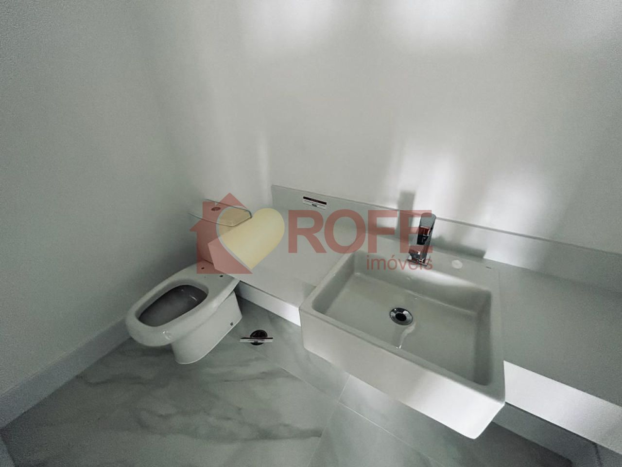 Foto 7 - RF28395