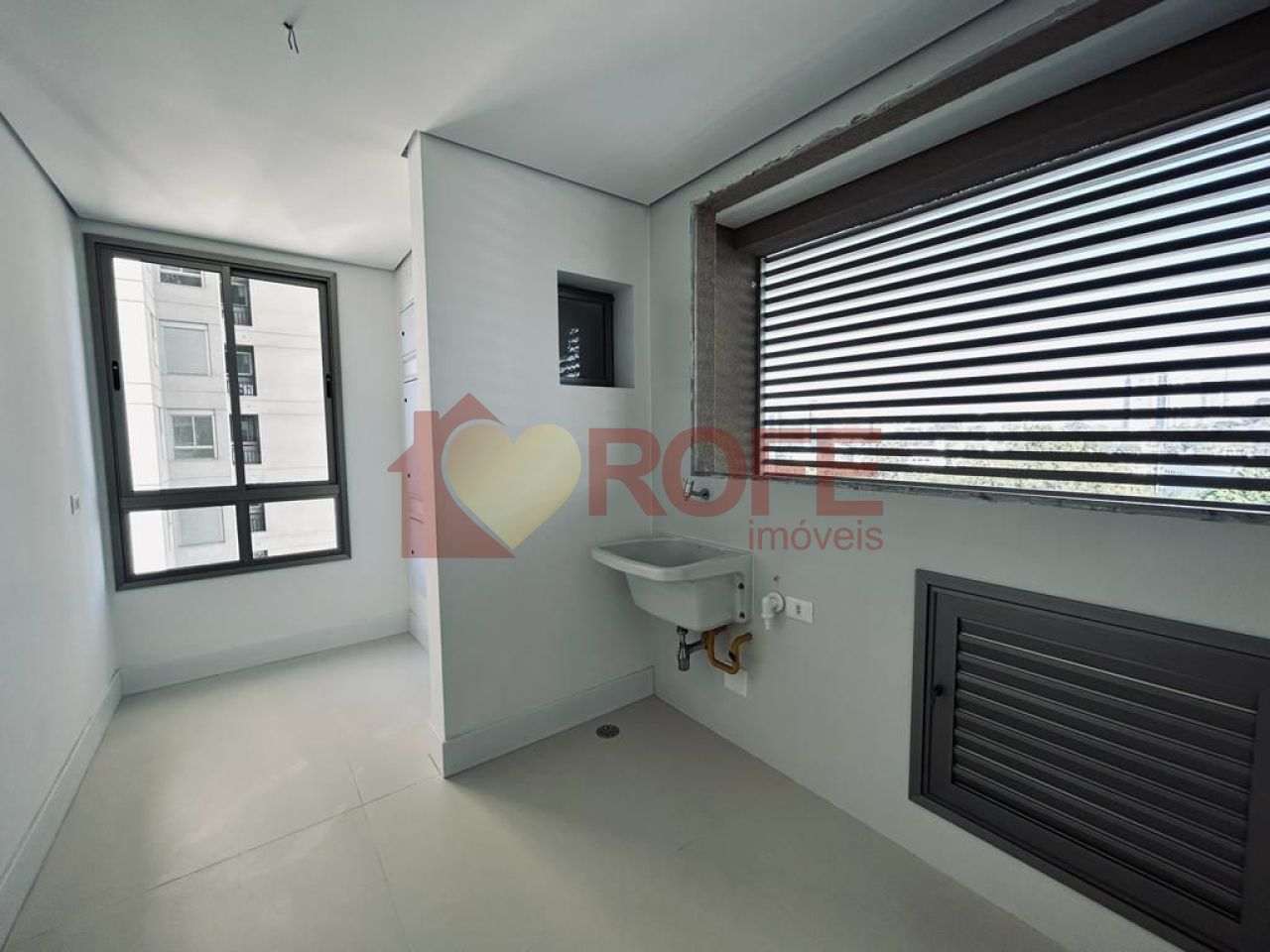 Foto 23 - RF28711