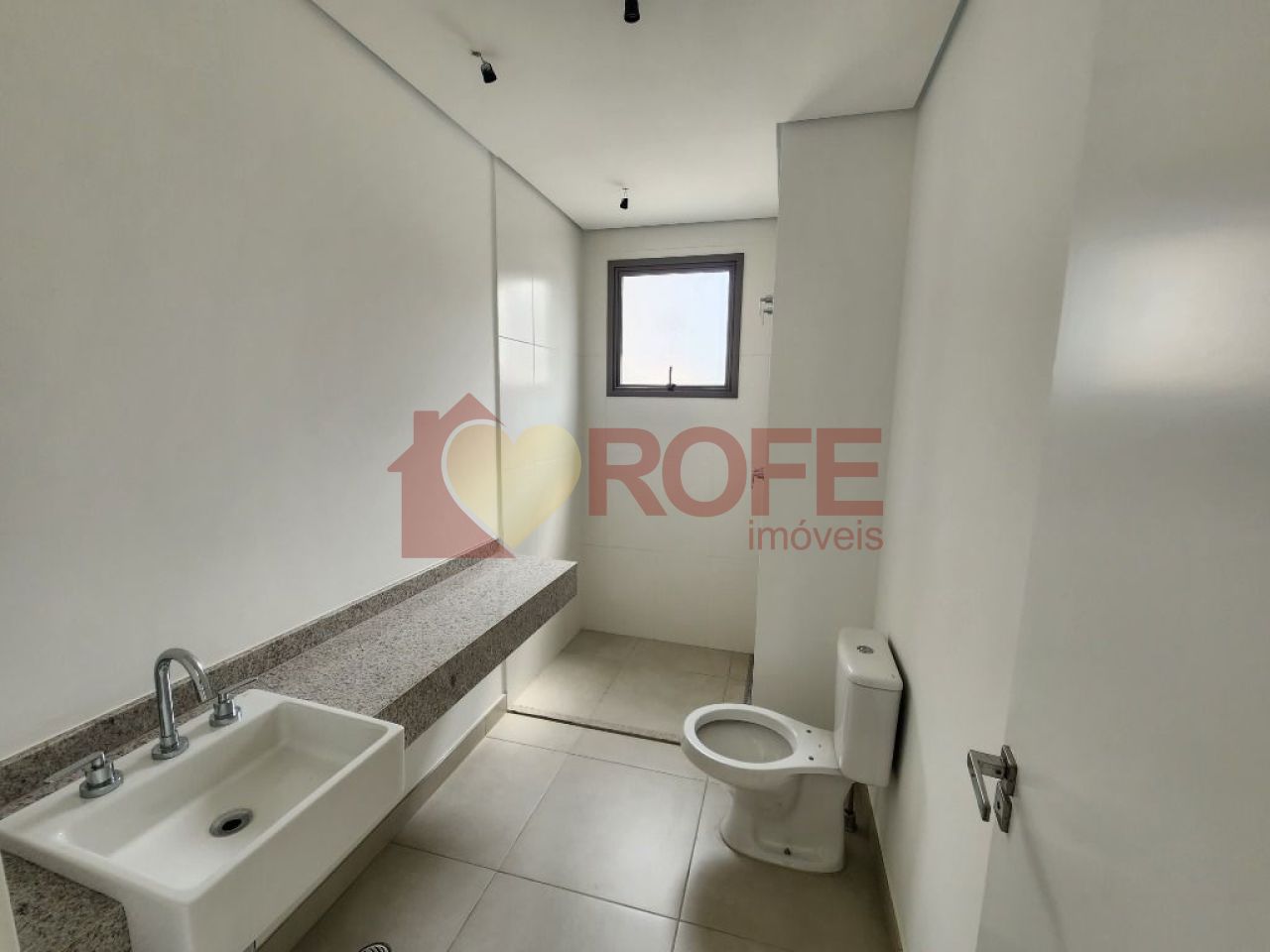 Foto 18 - RF29503