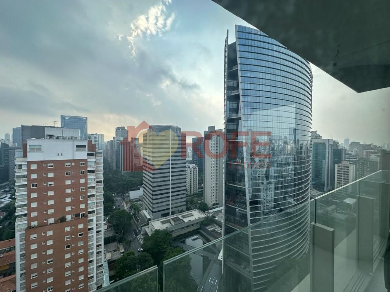 Foto 31 - RF30231