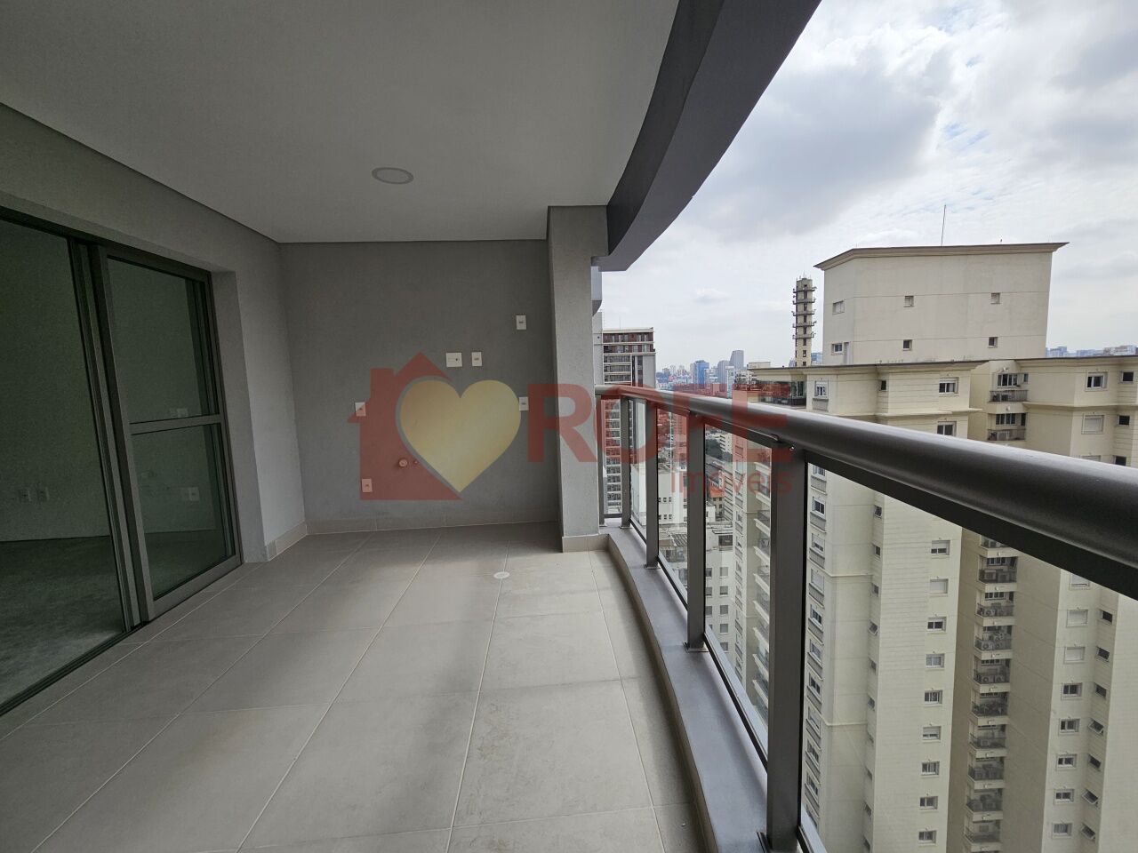 Foto 33 - RF30492
