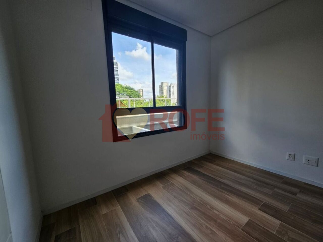 Foto 19 - RF30673