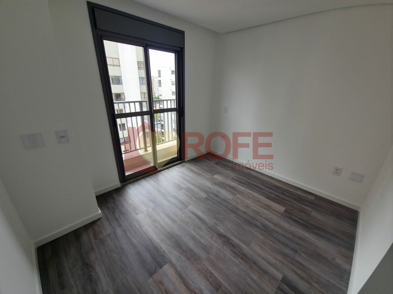 Foto 10 - RF30879