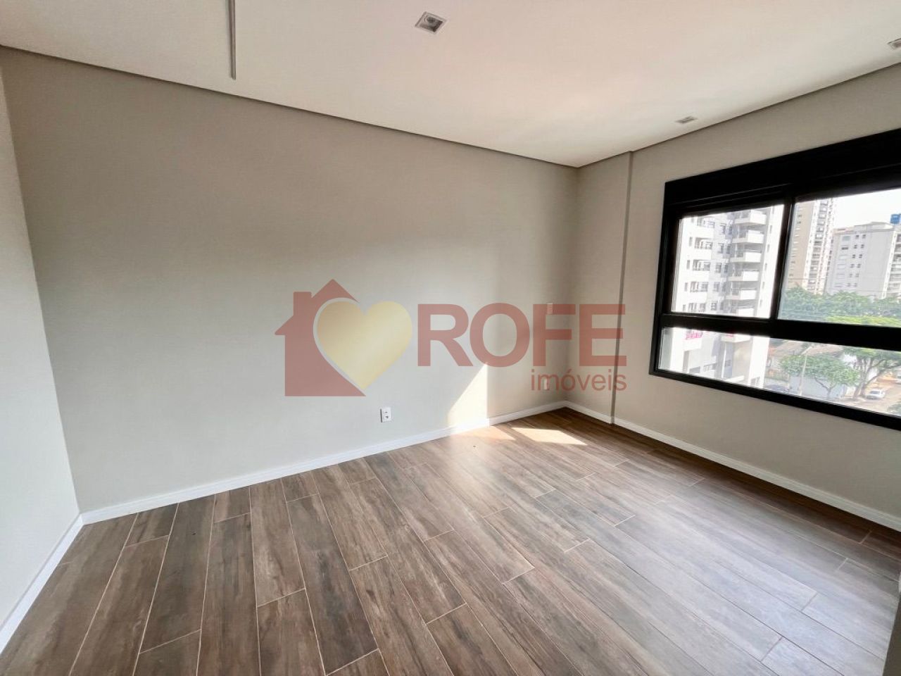 Foto 18 - RF31048