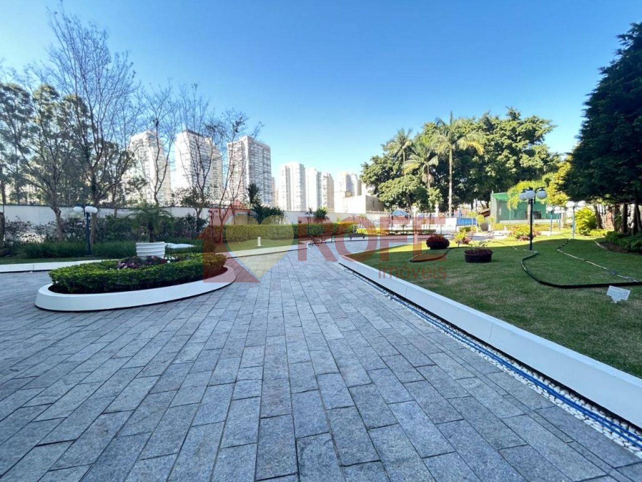 Foto 28 - RF31852