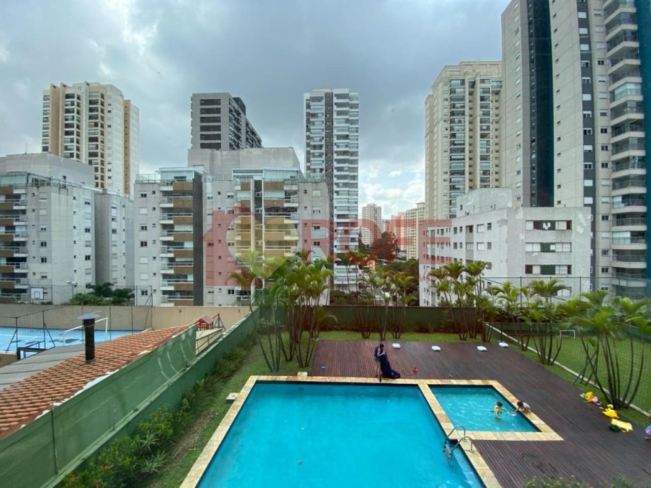 Foto 8 - RF31947