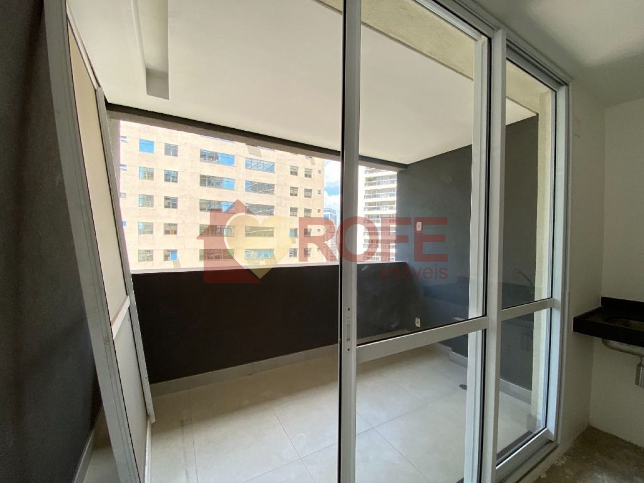 Foto 3 - RF32438