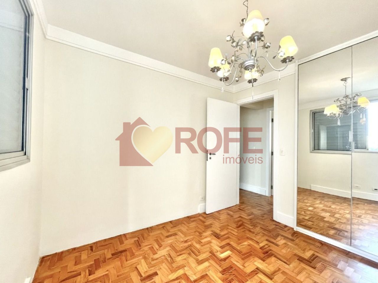 Foto 5 - RF33054