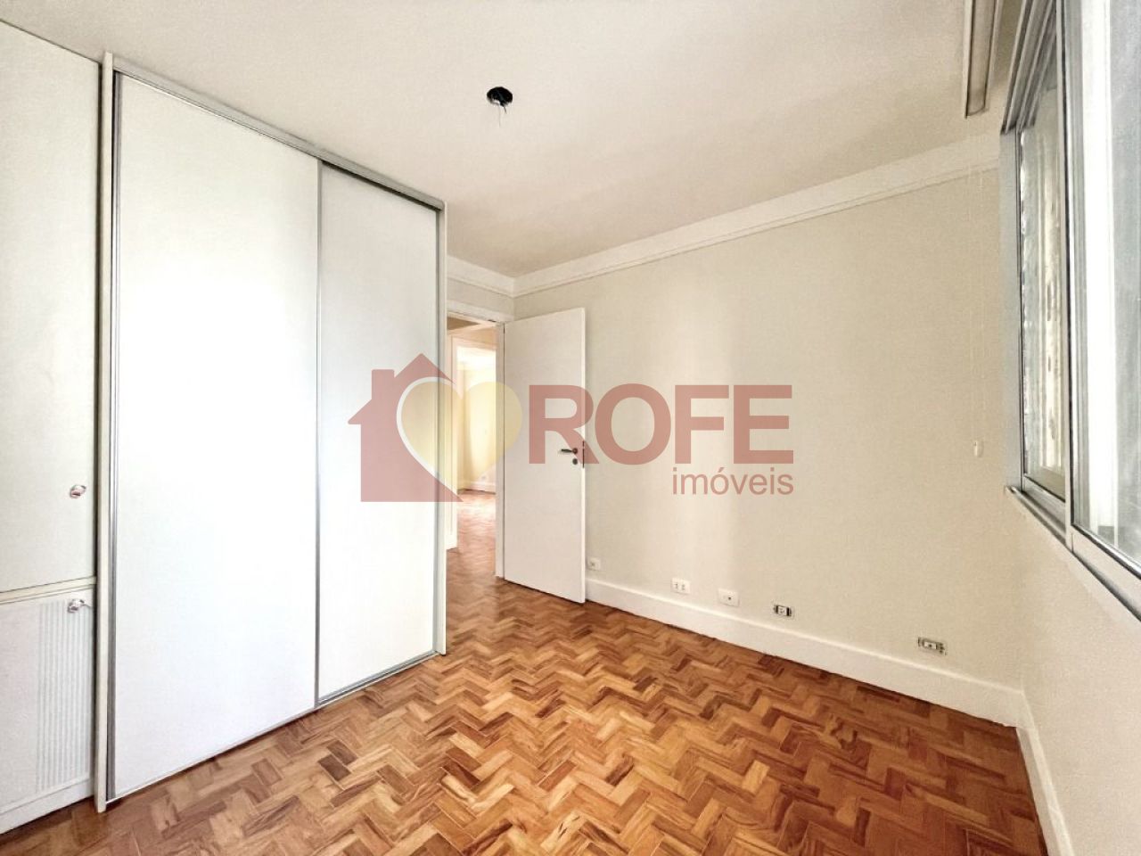 Foto 7 - RF33054