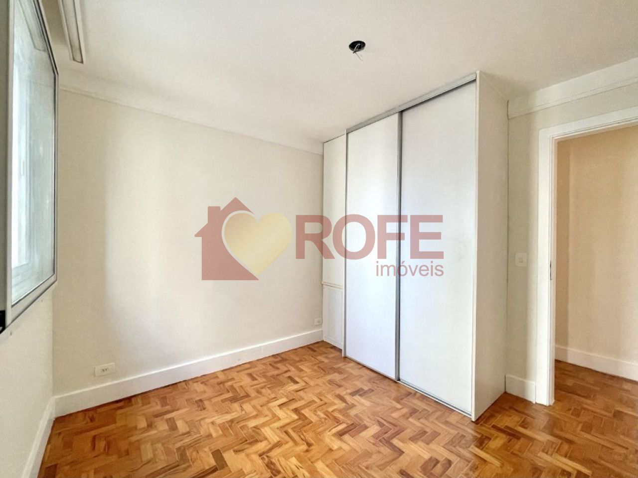 Foto 8 - RF33054