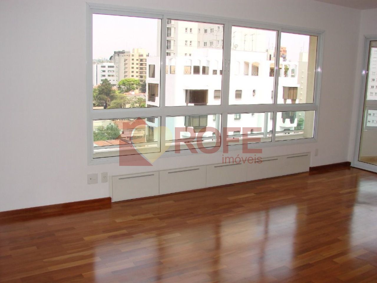 Foto 3 - RF33059