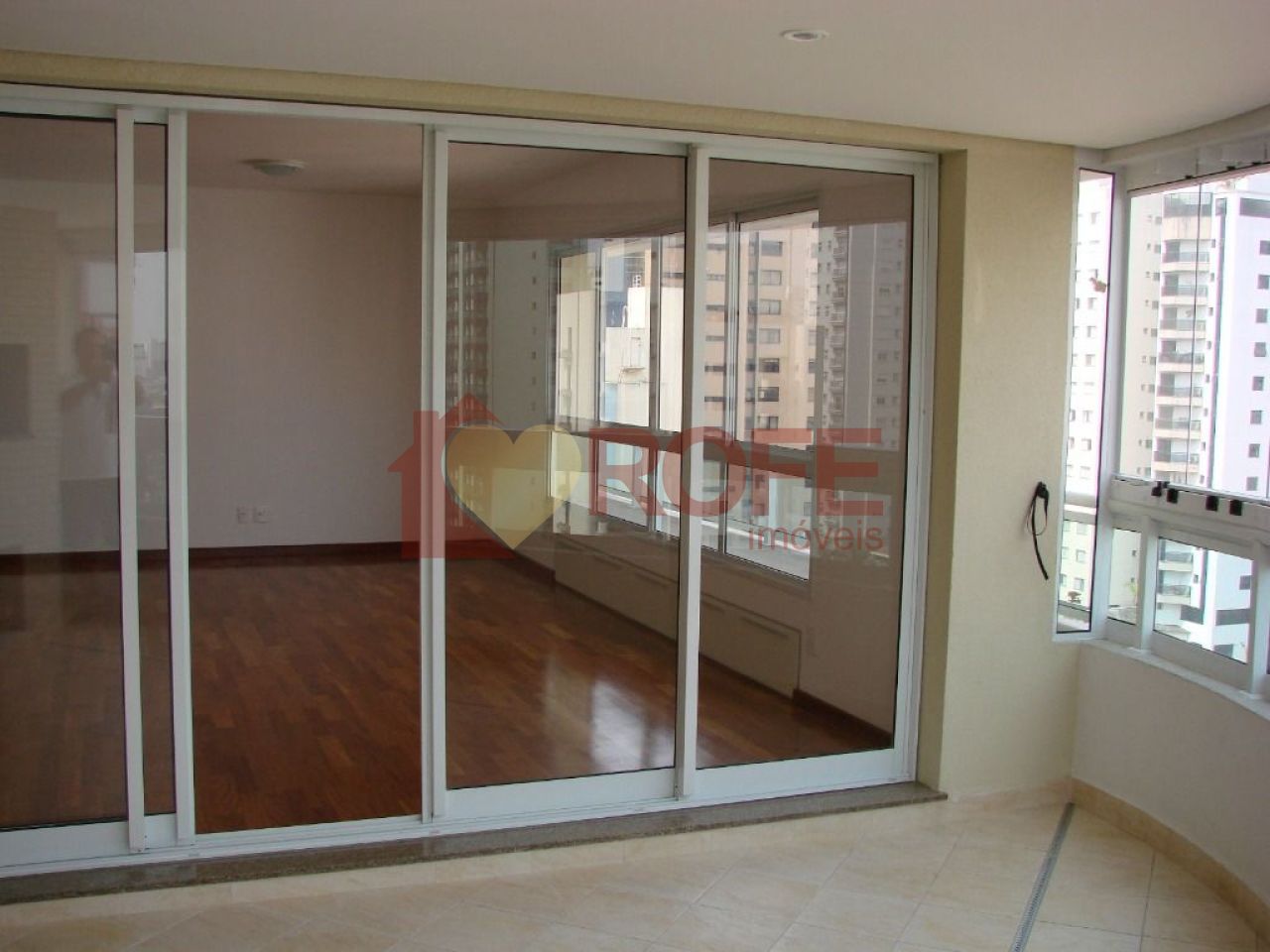 Foto 25 - RF33059