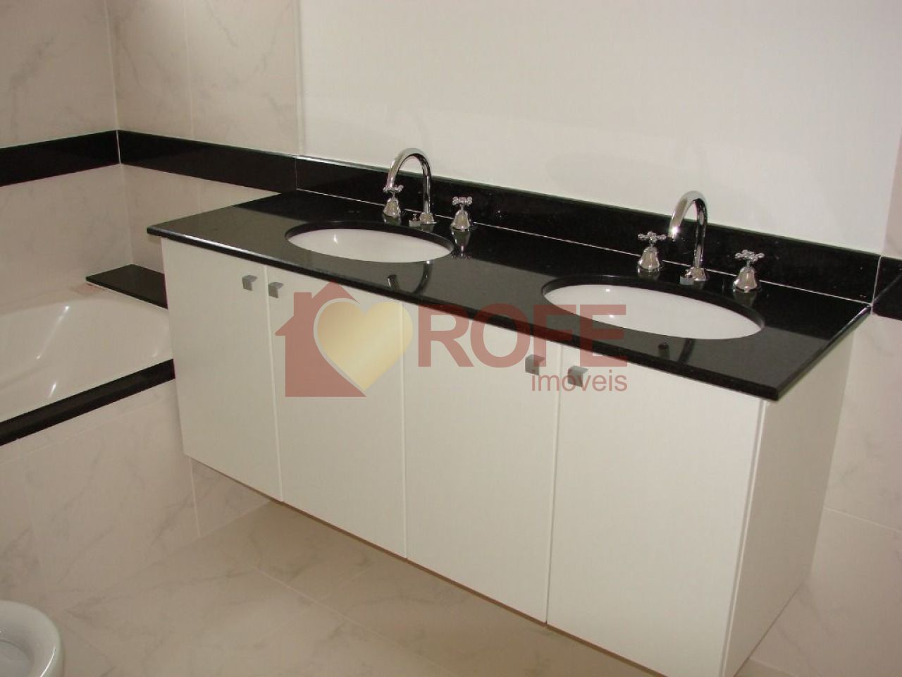 Foto 43 - RF33059