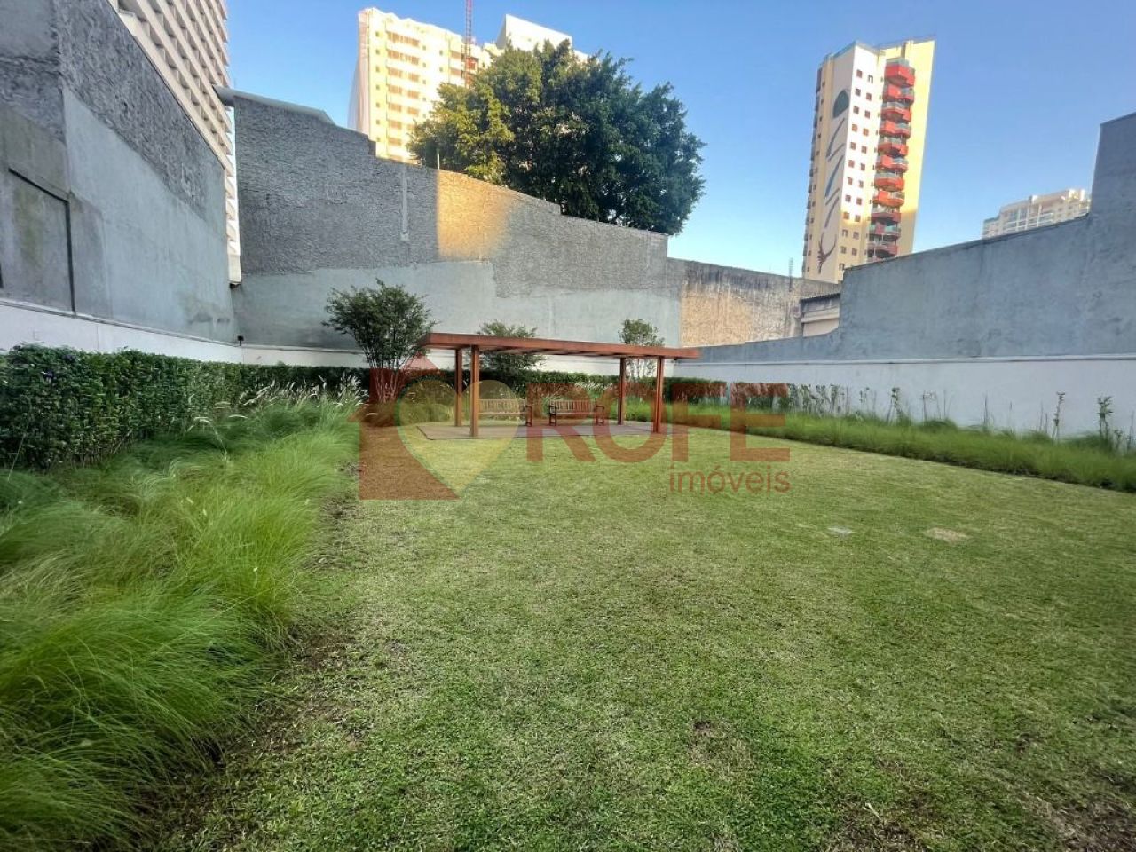 Foto 24 - RF33077
