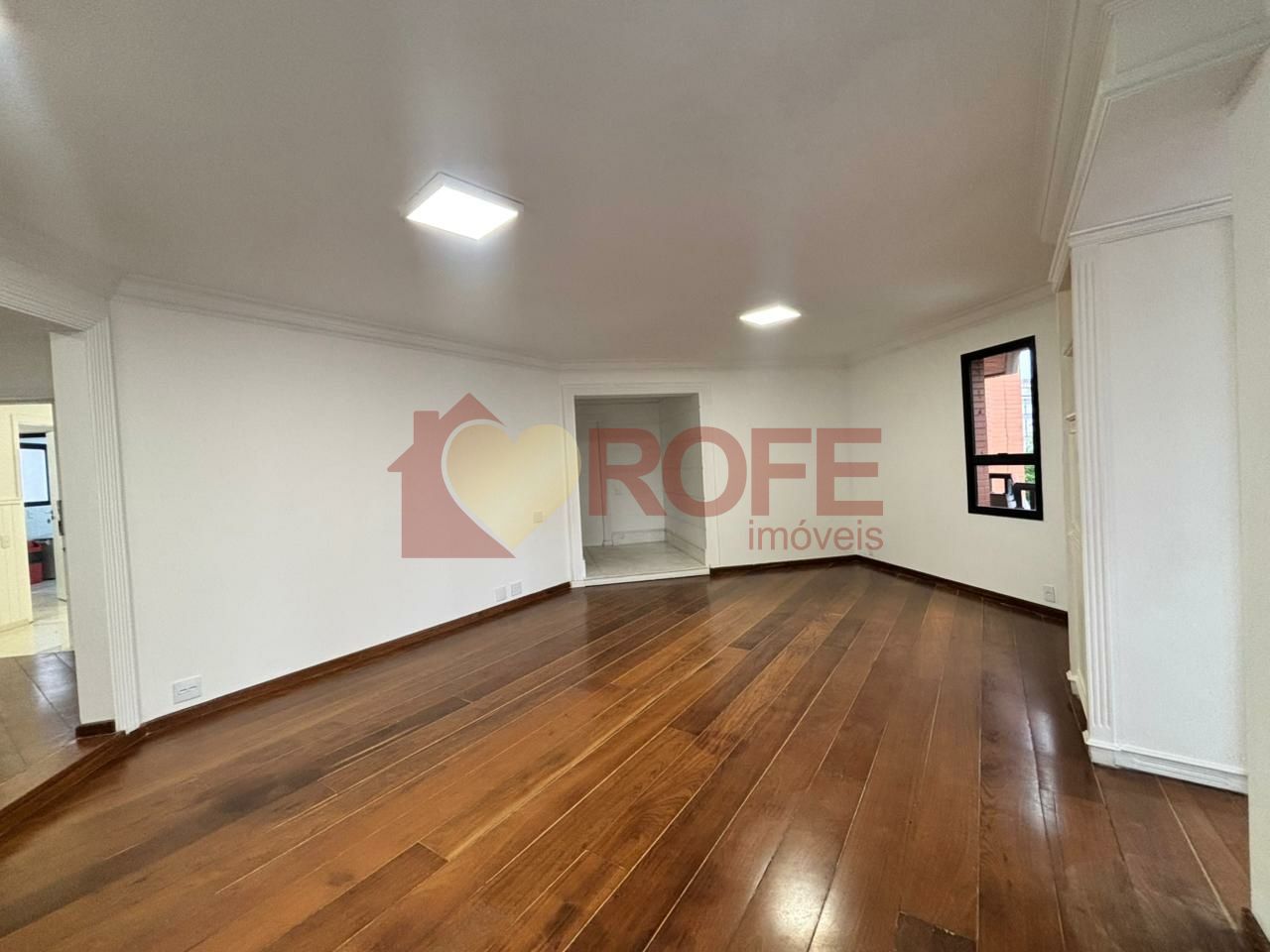 Foto 4 - RF33239