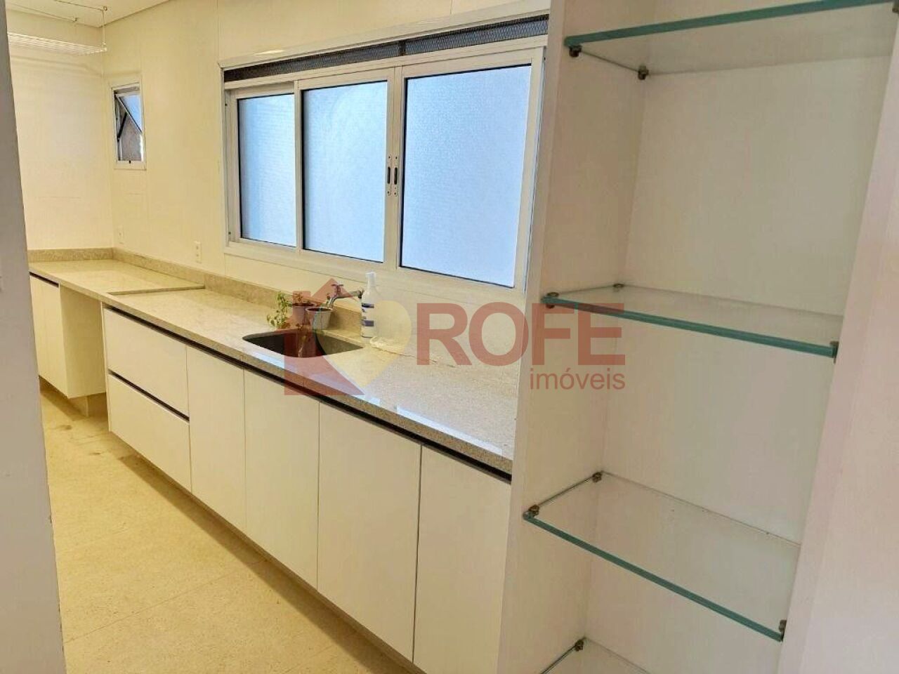 Foto 5 - RF33271
