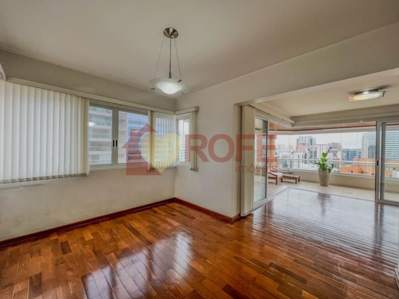 Foto 6 - RF33293