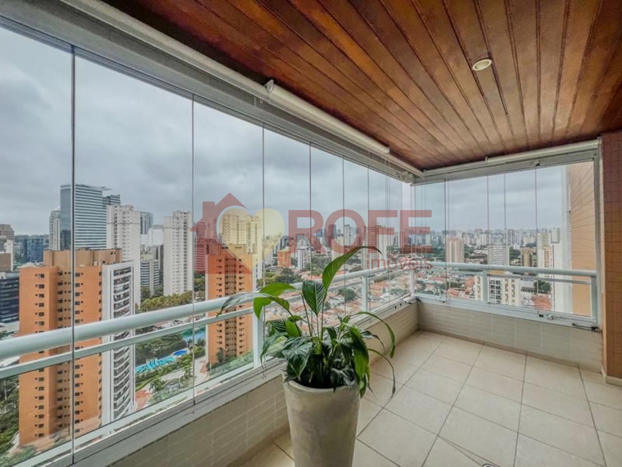 Foto 32 - RF33293