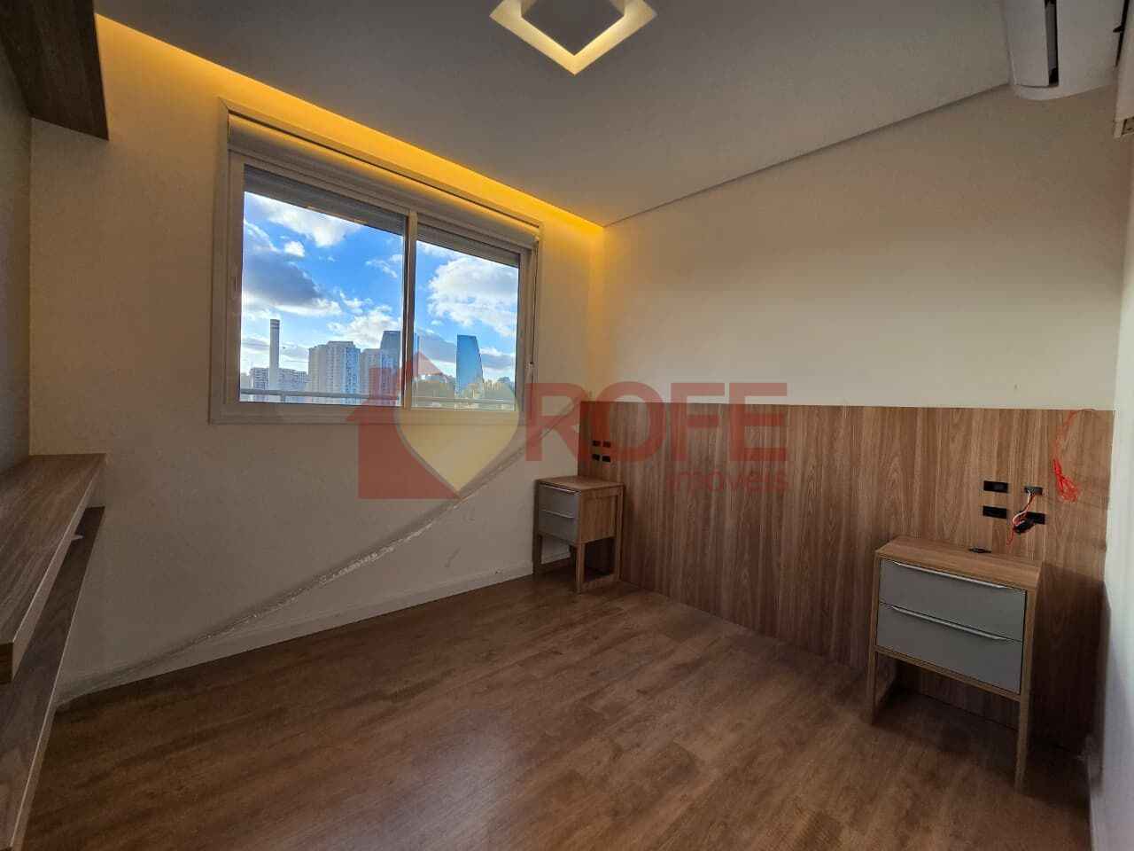 Foto 7 - RF33567