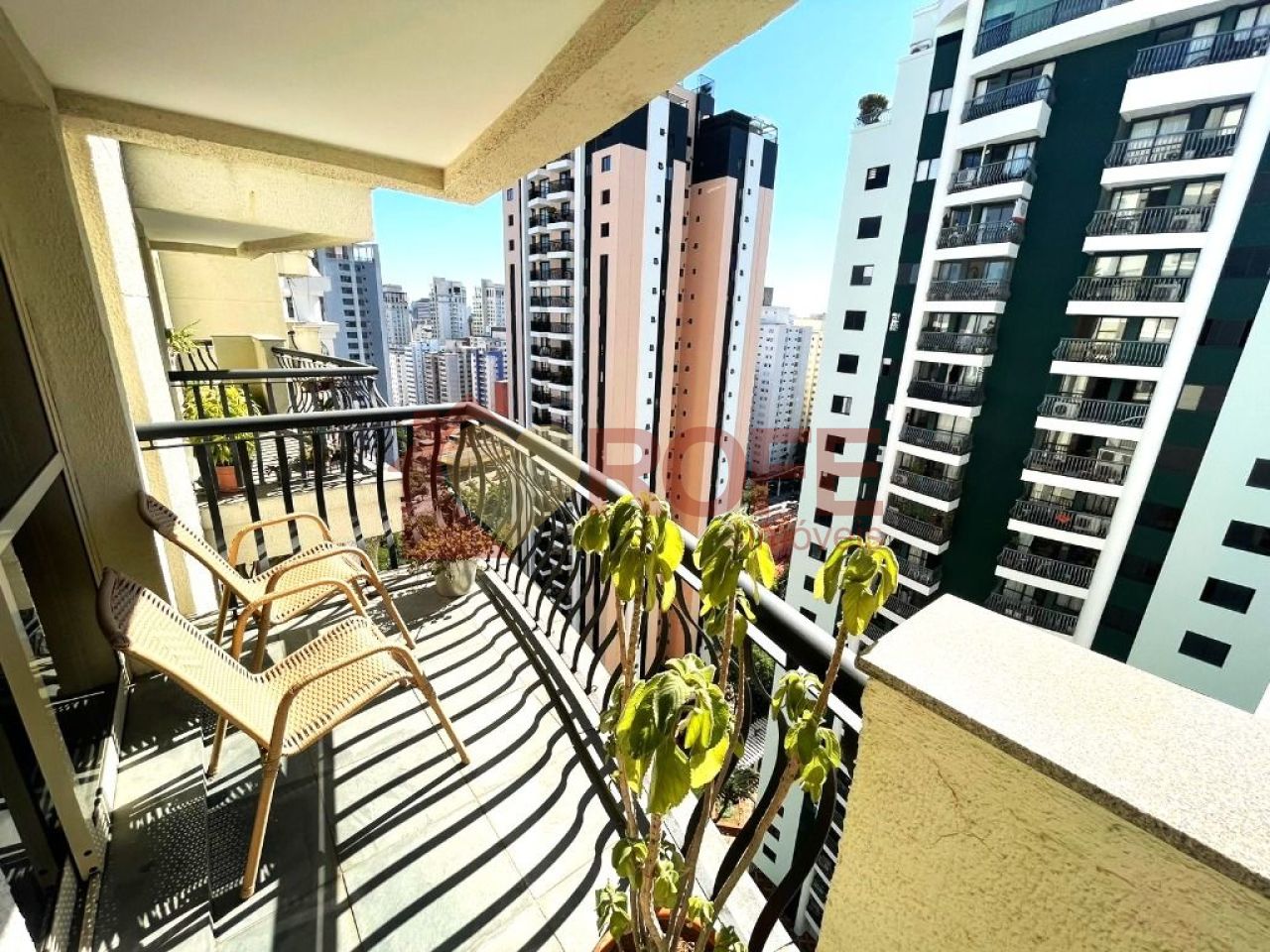 Foto 3 - RF33592