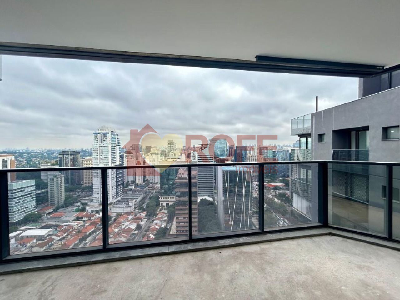 Foto 7 - RF34015