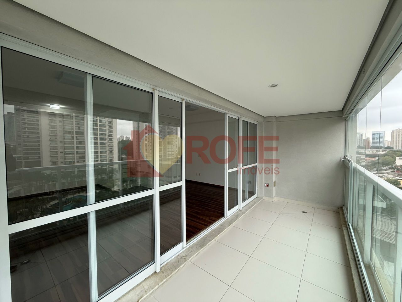 Foto 7 - RF34021