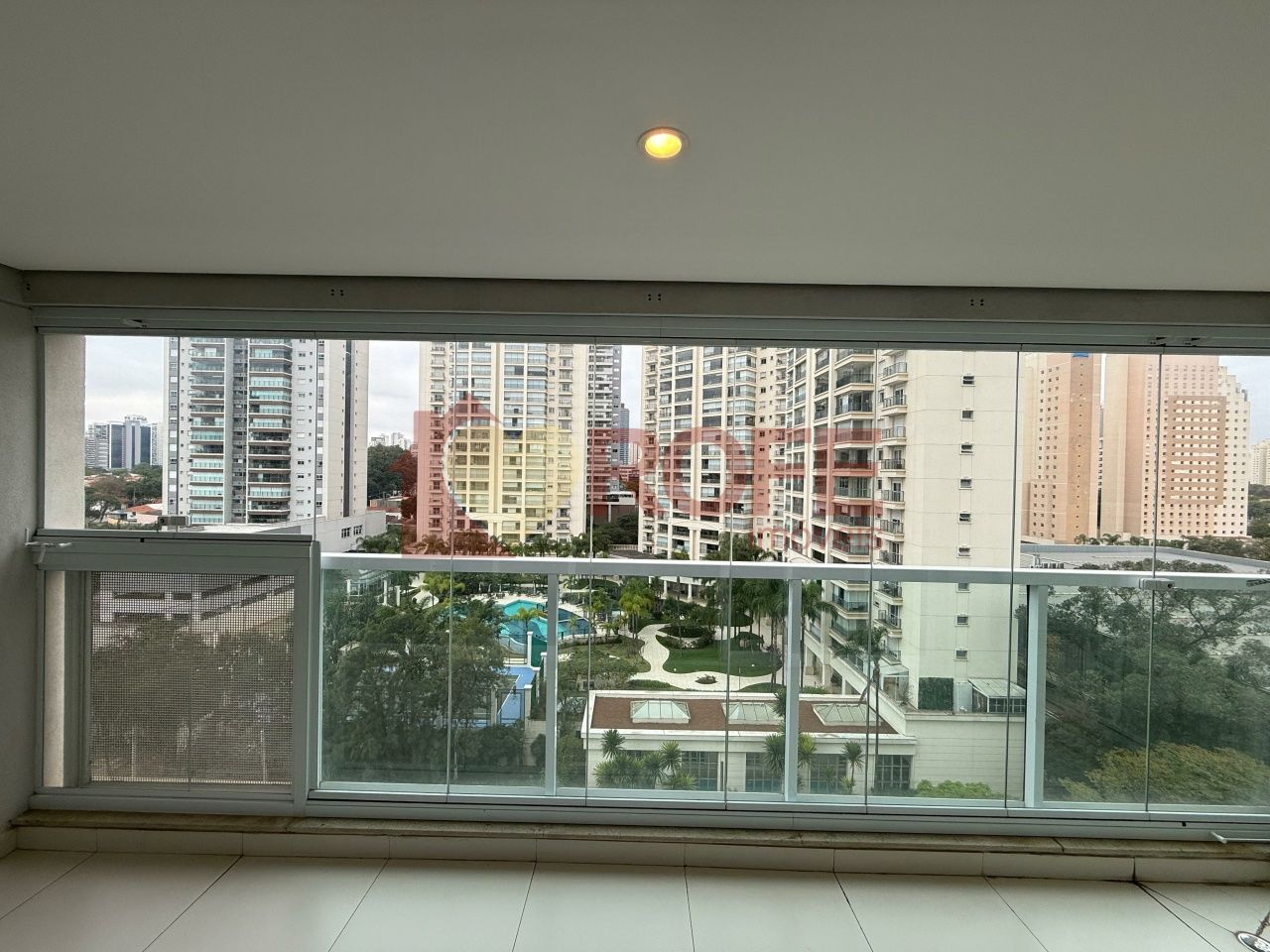 Foto 4 - RF34021
