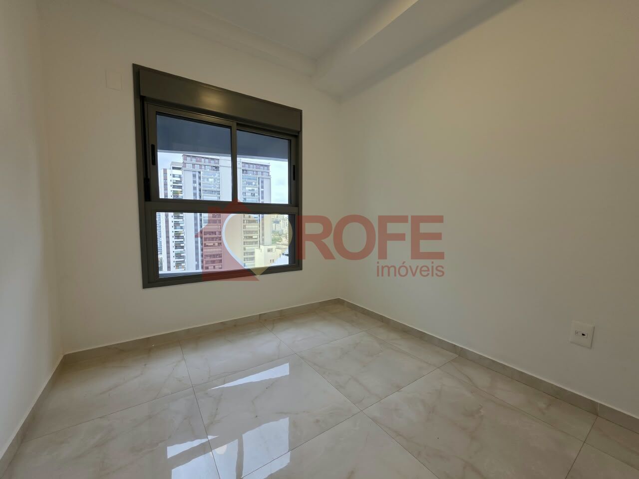 Foto 18 - RF34211
