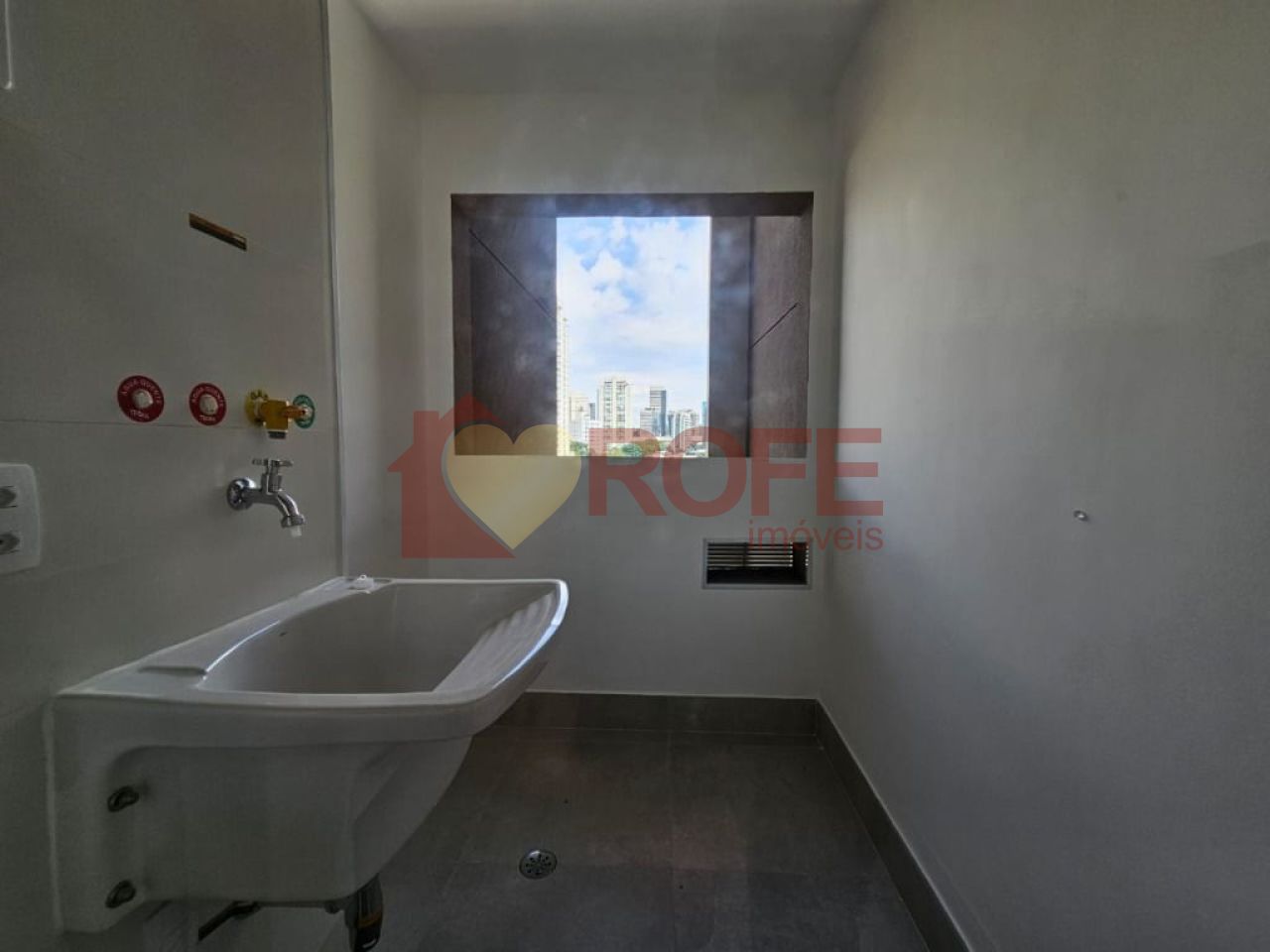 Foto 6 - RF34837