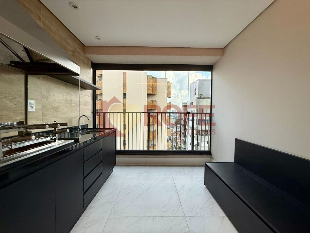Foto 7 - RF35198