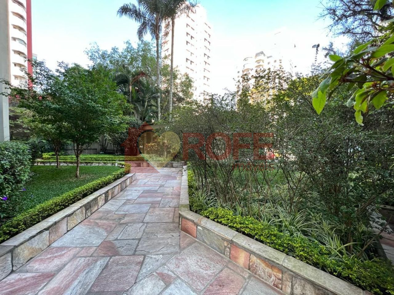 Foto 17 - RF35242