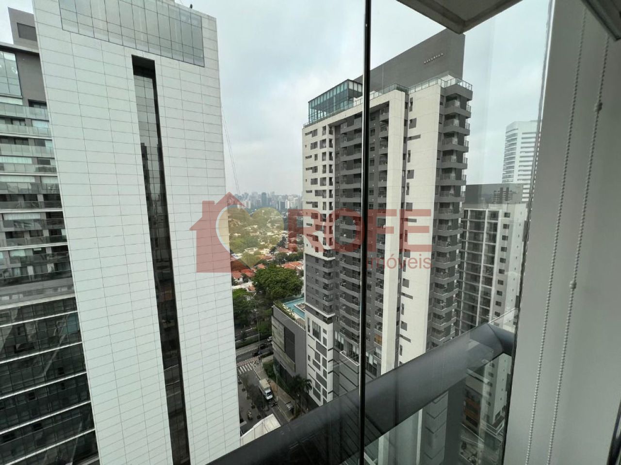 Foto 10 - RF35348