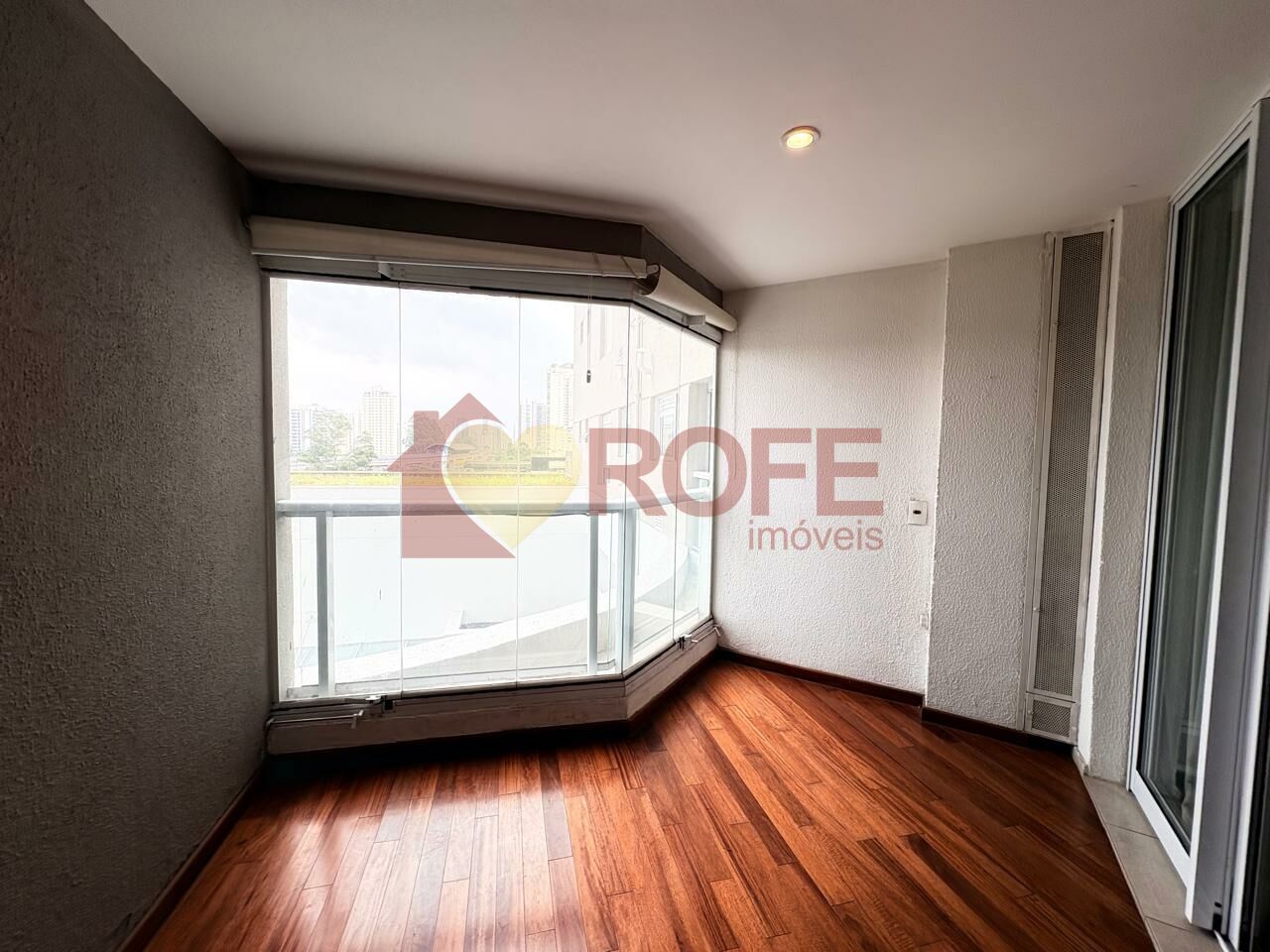 Foto 3 - RF35525