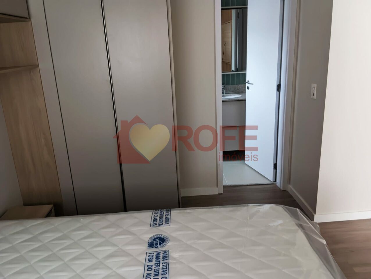 Foto 4 - RF35569