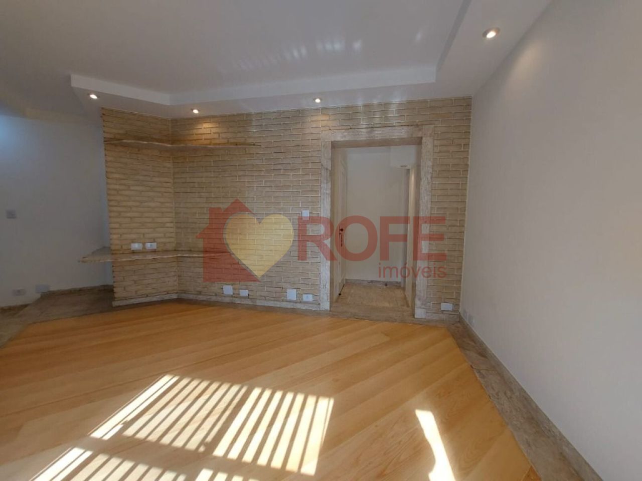 Foto 3 - RF35893