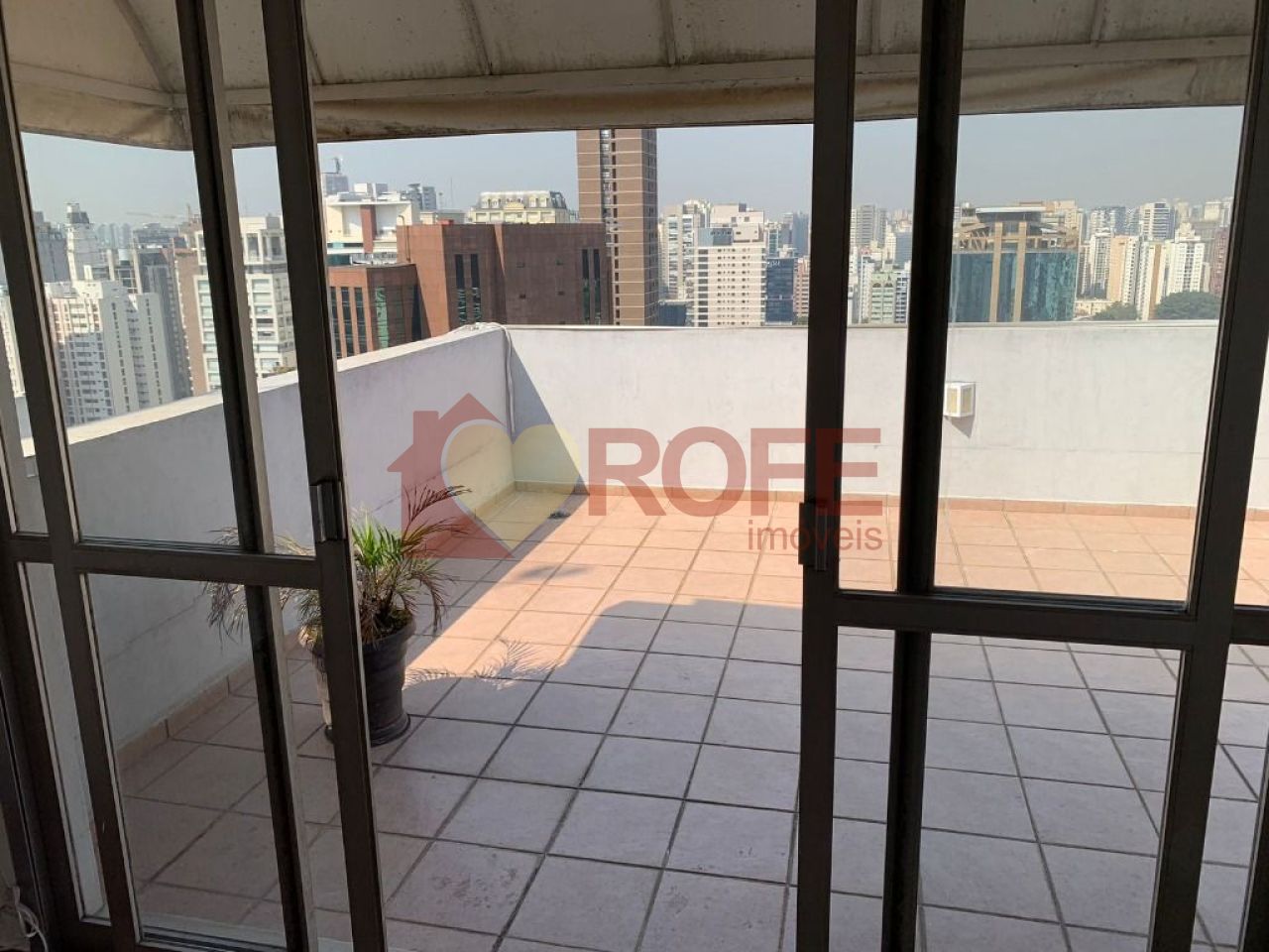 Foto 43 - RF35988