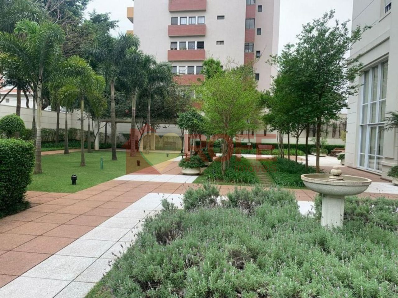 Foto 25 - RF36219