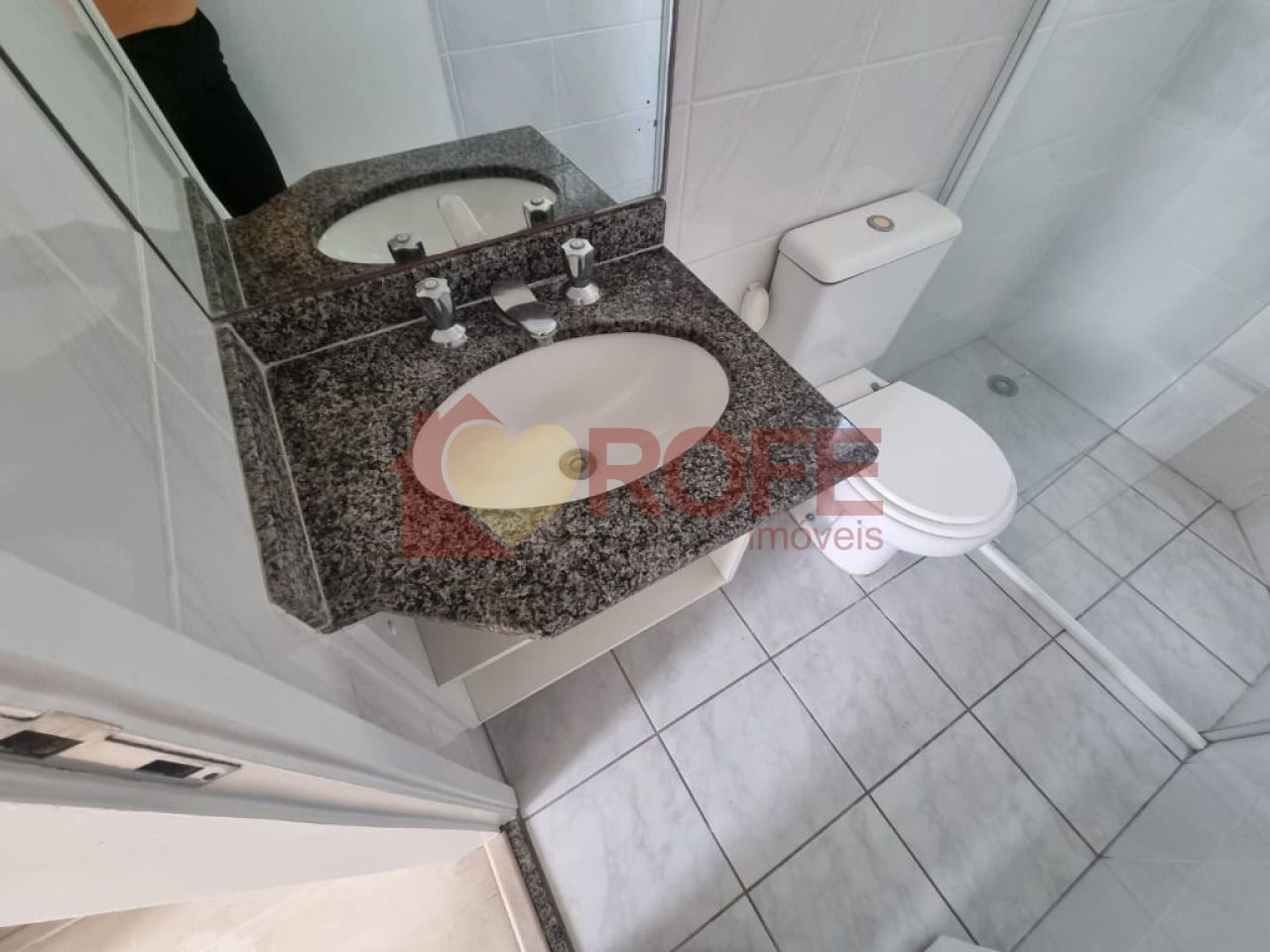 Foto 15 - RF36246