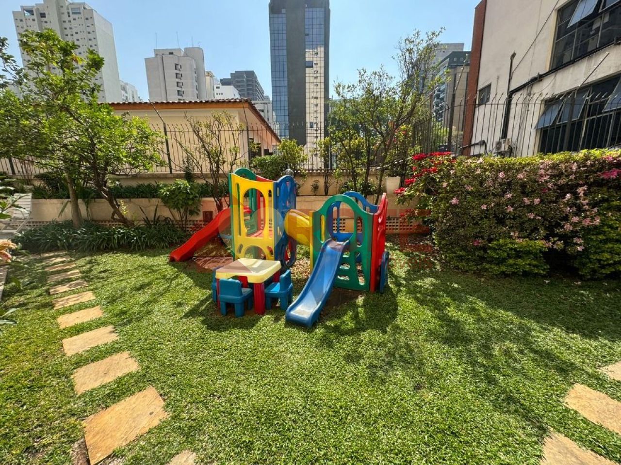 Foto 21 - RF36248