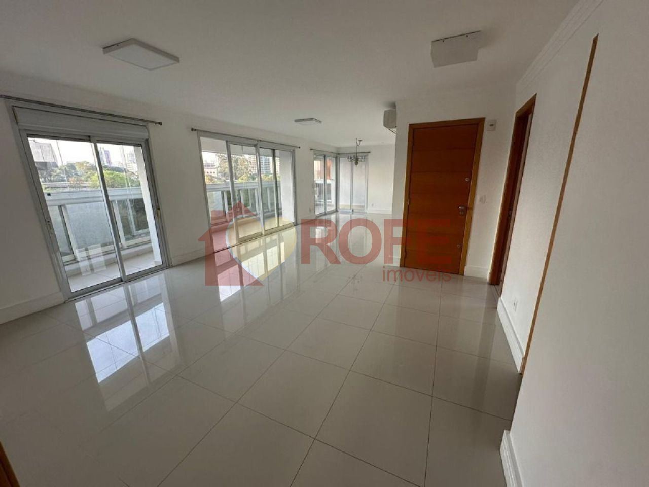 Foto 4 - RF36295