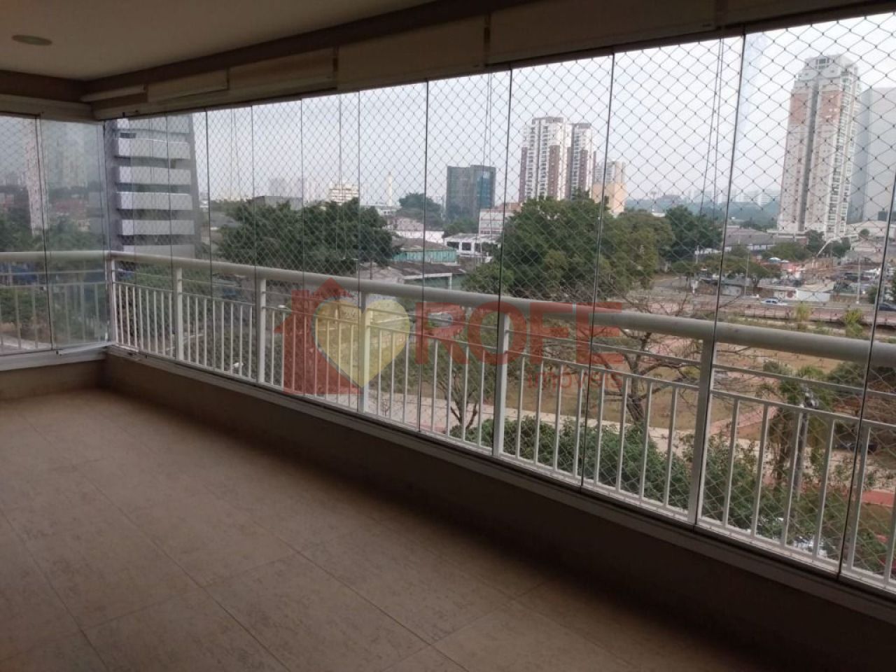 Foto 4 - RF36561