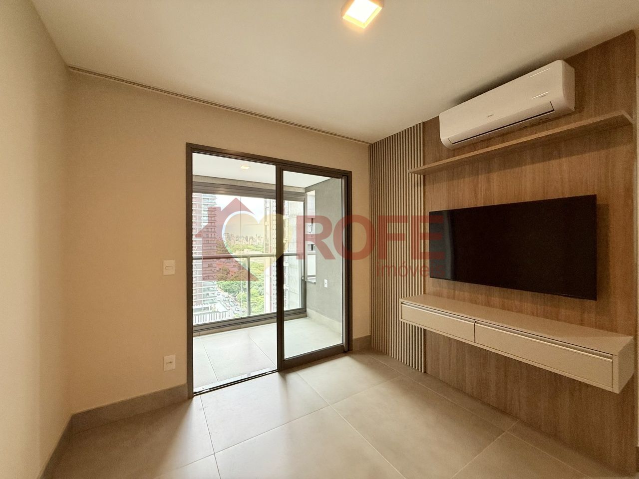 Foto 2 - RF36704